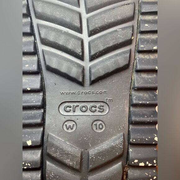 Crocs classic lined neo puff shorty boot black size Women size 10 style 207311 - Picture 14 of 14